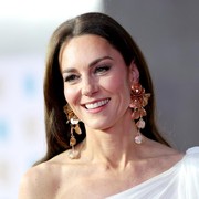 Mulai Dari Rp300 Ribuan Saja, Yuk Intip Koleksi Aksesori Favorit Kate Middleton Berikut