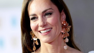 Reaksi Kesal Kate Middleton Saat Selingkuhan William Datang ke Acara Penobatan
