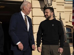 Kunjungan Biden ke Ukraina Penuh Kerahasiaan, Terbang dalam Kegelapan