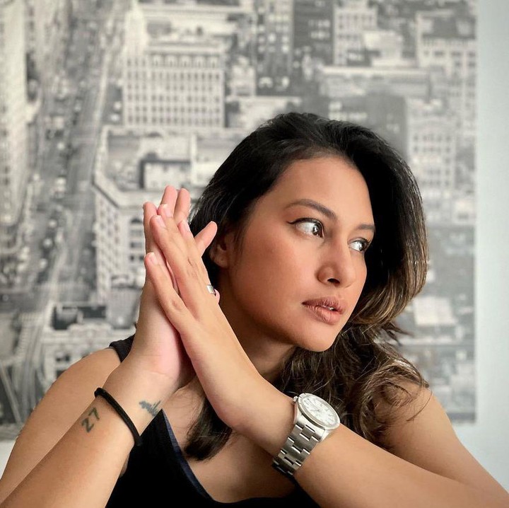 <p>Dalam film yang akan datang, Raihaanun memainkan peran Kinan yang sebelumnya diperankan oleh Putri Marino di versi serial weTV. Kinan dikisahkan sebagai ibu rumah tangga yang tengah menghadapi perselingkuhan sang suami. (Foto: Instagram @raihaanun)</p>