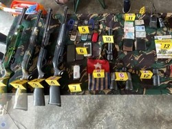 Satgas Damai Cartenz Sita 48 Barang Milik KKB Egianus Kogoya, Ada 4 Senapan