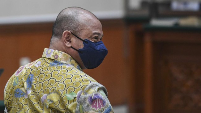 Eks Kapolda Sumbar Teddy Minahasa dituntut hukuman pidana mati dalam kasus peredaran gelap narkoba.