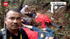 VIDEO: 5 Orang Tim Evakuasi Berhasil Turun Ke Lokasi Heli Polda Jambi