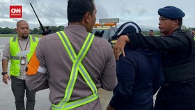 VIDEO: KPK Terbangkan Ricky Ham Pagawak ke Jakarta