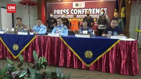 VIDEO: Buronan Interpol dan Diduga Anggota Mafia Ditangkap di Bali