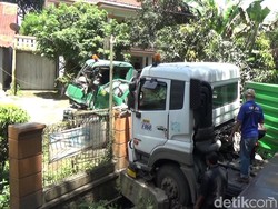 8 Fakta Tabrakan Beruntun yang Renggut Dua Nyawa di Purwakarta