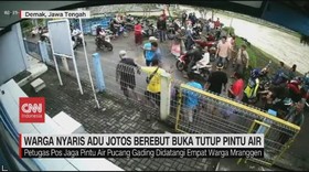 VIDEO: Warga Nyaris Adu Jotos Berebut Buka Tutup Pintu Air