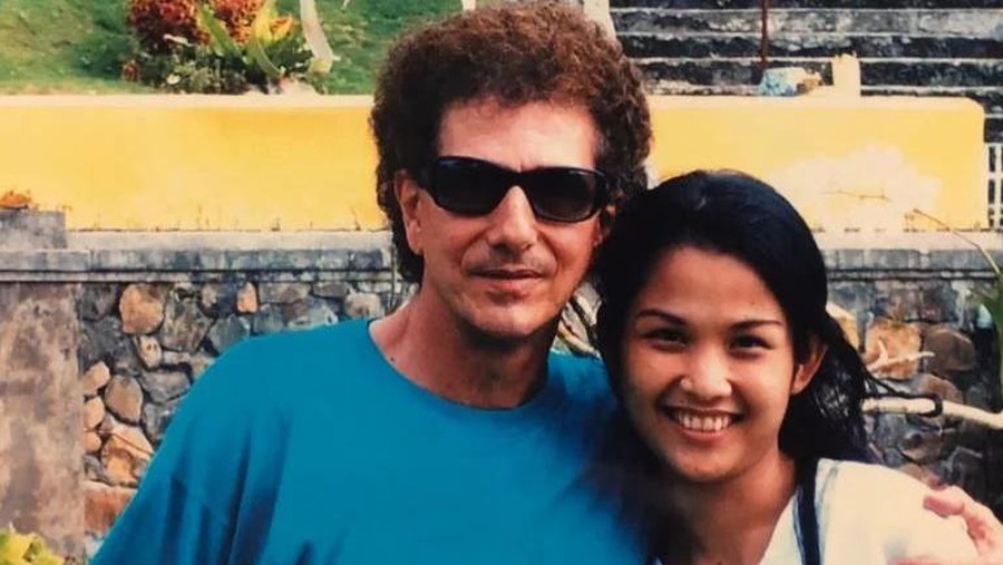Ahmad Albar dan Dewi Sri Astuti Ahmad Albar dan Dewi Sri Astuti