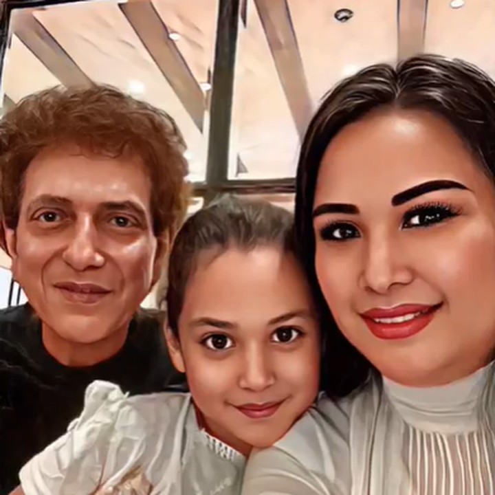 <p>Dari pernikahan tersebut, Ahmad Albar dan Dewi Sri Astuti juga sudah dikaruniai anak bernama Malayeka Shezan Albar yang lahir pada 9 April 2017. Saat ini putri mereka sudah berusia 5 tahun. (Foto: Instagram @dewiye04)</p>