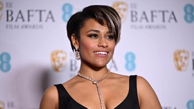Ariana DeBose Nonaktifkan Twitter Usai Rap di BAFTA 'Dirujak' Netizen