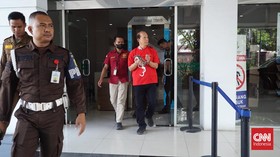Buronan Kasus Penggelapan Uang Rp3 Miliar Ditangkap di Bengkel Ban