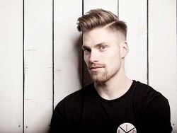 10 Inspirasi Gaya Quiff Haircut, Tampil Modern dan Rapi