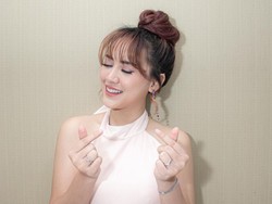 Lirik Lagu Kembang Wangi-Happy Asmara