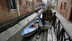 Kanal-kanal di Venesia Mengering, Rapuhnya Kondisi 'Kota Terapung'