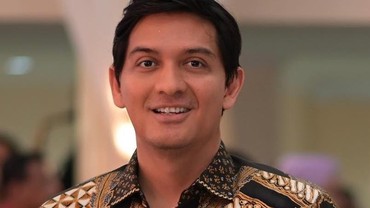 img-title Lucky Hakim Ungkap Kejanggalan Saat Hadiri Acara Ulang Tahun Panji Gumilang