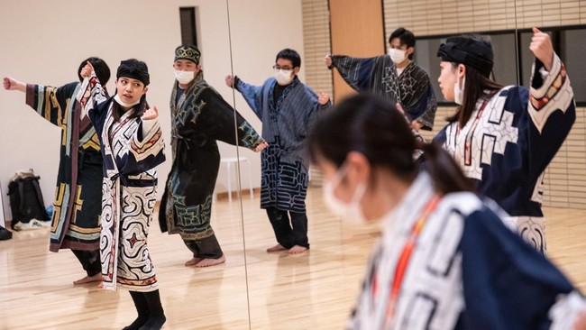 Parlemen Jepang sepakat mengadopsi UU untuk menaikkan usia konsensus atau persetujuan melakukan hubungan seksual dari 13 menjadi 16 tahun pada Jumat (16/6).