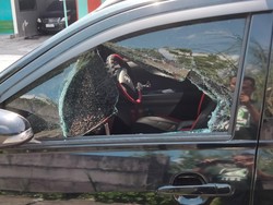 2 Mobil ASN Pemkot Surabaya Jadi Korban Aksi Pecah Kaca