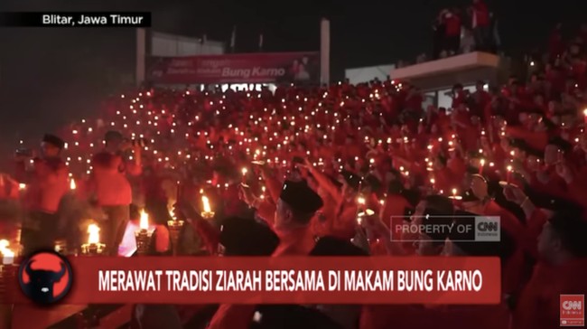 Ziarah ke makam Bung Karno dianggap sebagai hal sakral yang melibatkan keimanan, nasionalisme, hingga nilai kehidupan.
