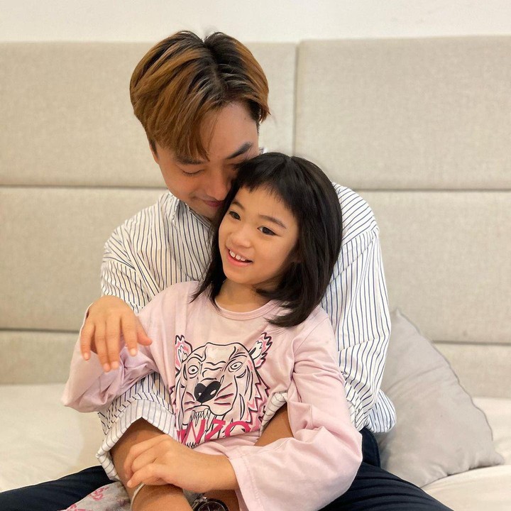 <p>Perjuangan Javier dan Tiffany ini membuat banyak netizen terharu, Bunda. Tak sedikit dari mereka yang mendoakan kesehatan Shan. (Foto: Instagram: @javierjustin)</p>