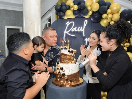 7 Potret Perayaan Ultah Raul Lemos, Aurel Beri Ucapan Selamat