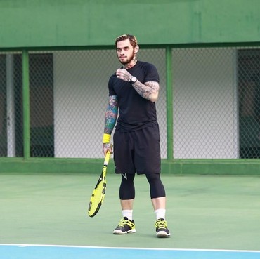 Kisah Artis Lawas yang Pernah Nikahi Ibu Angkatnya Sendiri