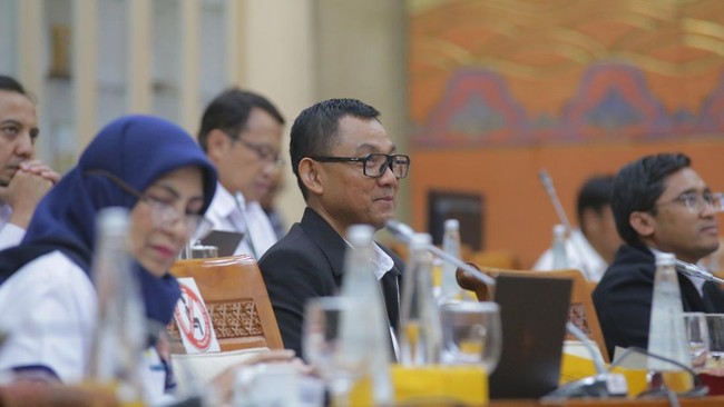 Langkah PLN dalam mengoptimasi kontrak supply listrik dengan Independent Power Producer (IPP) mampu meningkatkan efisiensi PLN selama pandemi berlangsung.