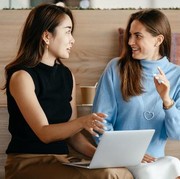 4 Tips Tetap Percaya Diri Setelah Menerima Kritik di Tempat Kerja