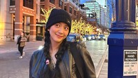 <p>Selain berbakat di bidang musik, akting, dan modeling, Jisoo juga dikenal sebagai sosok fashionable, nih. Melalui media sosial, wanita kelahiran 3 Januari 1995 ini kerap bagikan potret OOTD, lho. (Foto: Instagram @sooyaaa_) <br /><br /><br /></p>