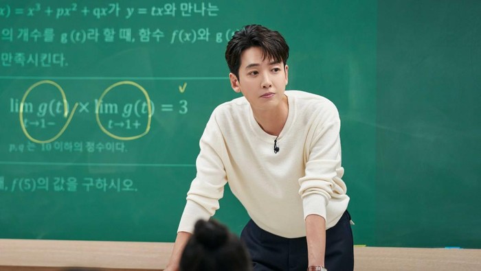Pesona Artis Korea Saat Berperan Jadi Guru di Drama, Ada Jung Kyung Ho Hingga Song Hye Kyo!