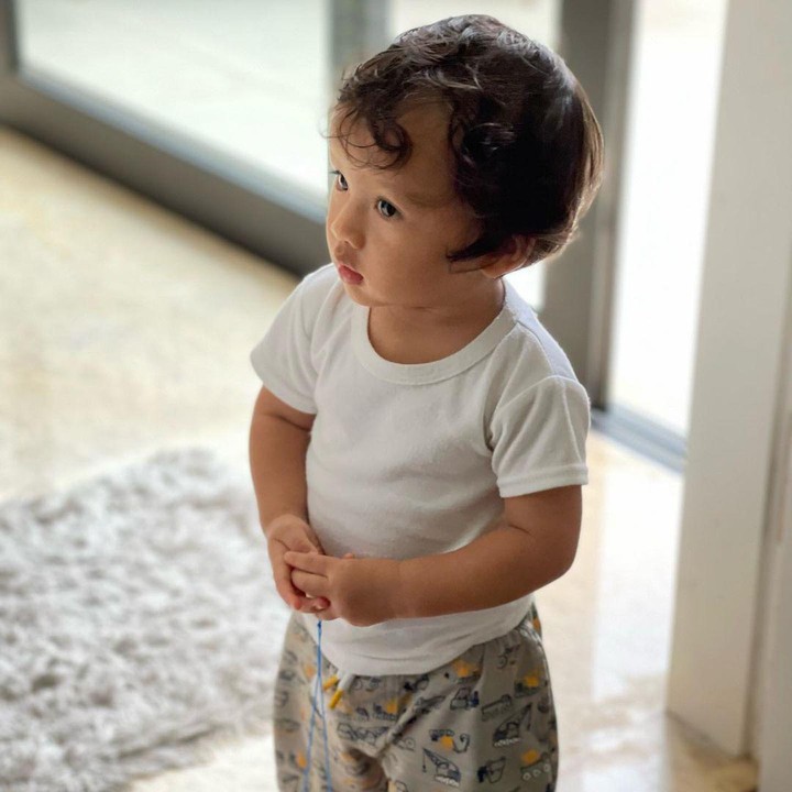 <p>Hydro lahir pada 9 Mei 2022. Kini, usia baby Hydro genap berusia 9 bulan. (Foto: Instagram: @oliviazallianty)</p>