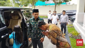 TGB Bertemu Gibran di Solo, Dukung Maju Pilgub 2024