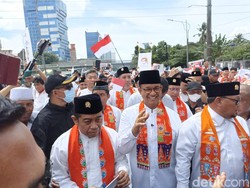 Anies Disambut Atraksi Palang Pintu Jelang Deklarasi Capres PKS