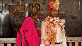 FOTO: Dilema Pernikahan Anak di India