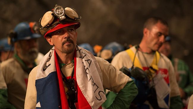Jadwal Bioskop Trans TV hari ini (23 Februari) The 33. Berikut sinopsis The 33 yang dibintangi Antonio Banderas hingga Rodrigo Santoro.