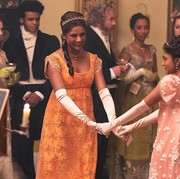 Netflix, BBC, dan ITV Larang Penggunaan Korset dalam Drama Bersejarah Tuai Kritik, Mengapa?