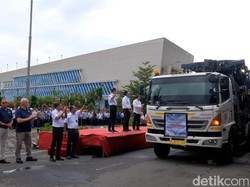 INKA Ekspor 262 Gerbong Datar ke Selandia Baru