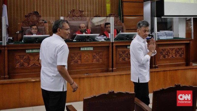 hendra-kurniawan-dan-agus-nur-patria-sidang-vonis-5_169 hendra-kurniawan-dan-agus-nur-patria-sidang-vonis-5_169