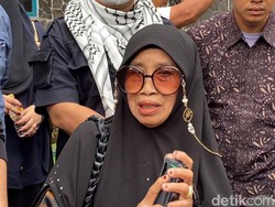 Meski Sedih dan Hancur, Ibu Ustaz Arifin Ilham Ikhlaskan Umi Yuni Nikah Lagi
