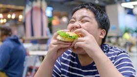 Ciri-ciri Anak dengan Obesitas, Tak Cuma Pipi <i>Chubby</i>