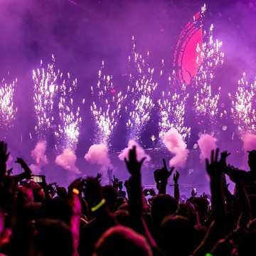 img-title 3 Festival Musik yang Diadakan pada Maret 2023 Ini, yang Mau Sing A Long dan Bernostalgia, Merapat!