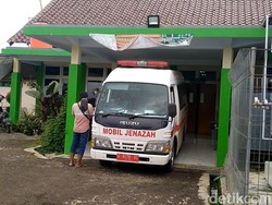 Polisi Olah TKP Penemuan Mayat Wanita di Kebun Singkong Batang