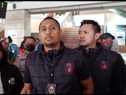 Pembunuh Pria Dibungkus Sarung di Tangsel Jaga Warung Usai Beraksi