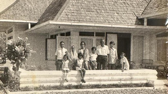 Rumah singgah di Kota Padang itu juga dijadikan sebagai tempat untuk menghimpun kekuatan oleh Bung Karno melawan Jepang.
