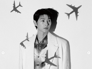 img-title Bakal Jadi Appa, Song Joong Ki Mau Puas-puasin Pacaran dengan Katy Saunders