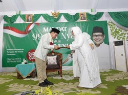 Cak Imin Terima Mandat Perjuangan 2024 dari Nyai Se-Jatim