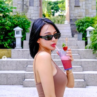 Pamer Cincin saat Liburan di Paris, Wika Salim Dilamar Kekasih?