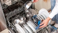 7 Dishwasher Paling Mahal yang Bisa Bikin Bunda Bebas dari Cuci Piring, Minat Bun?