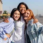 5 Zodiak Ini Dikenal Punya Karakter yang Baik, sampai Disukai Banyak Orang! Wah, Ada Kamu Nggak Nih?