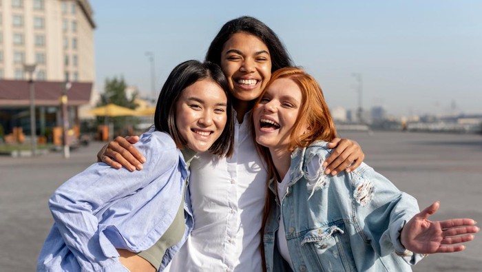 5 Zodiak Ini Dikenal Punya Karakter yang Baik, sampai Disukai Banyak Orang! Wah, Ada Kamu Nggak Nih?