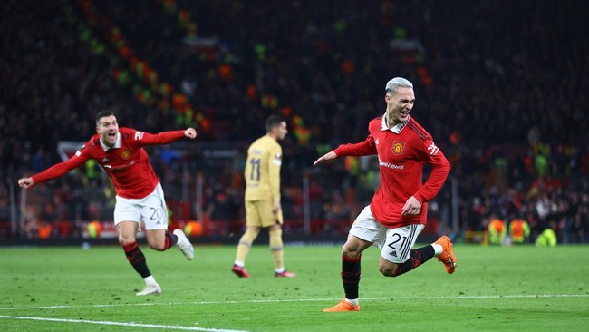 Pelatih Manchester United Erik Ten Hag ikut menyinggung duel Liverpool vs Real Madrid saat menanggapi kemenangan atas Barcelona di Liga Europa.